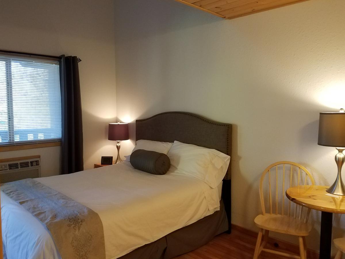 Lenroot Lodge Seeley Luaran gambar